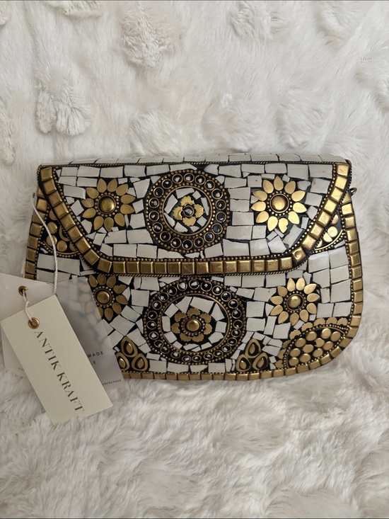Antik Kraft Handbags - Antik Kraft White and Gold Mosaic Floral Embellished Crossbody/Clutch